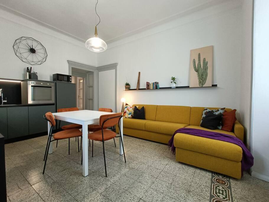 Stylish Flat Near Station And Center Appartamento Côme